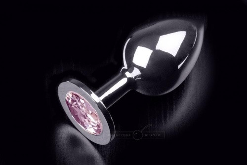 Пикантные Штучки - Большая серебристая анальная пробка с закругленным кончиком и кристаллом, 9х4 см (розовый) - sex-shop.ua
