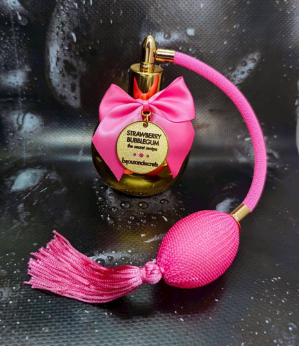 Bijoux Indiscrets Bubblegum - Body Mist - Увлажняющий спрей для тела, 100 мл