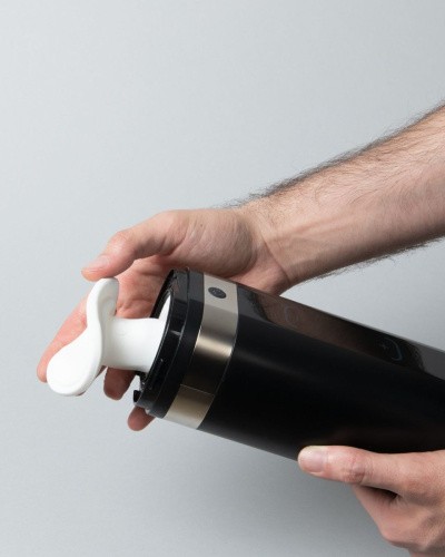 Kiiroo Onyx 2 - інтерактивний мастурбатор, 26х5 см - купити в Україні | Секс шоп SEX-SHOP.ua