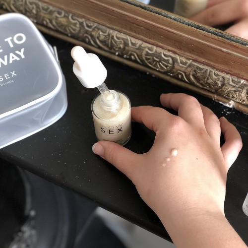 Bijoux Indiscrets Slow Sex Hair and skin shimmer dry oil - Масло-шиммер для волос и тела, 30 мл