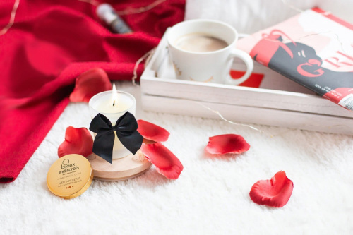 Bijoux Melt My Heart - Массажная свеча c ароматом солёной карамели, 70 мл
