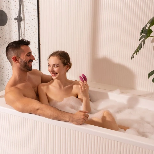 Вибратор для пар со смарт управлением We-Vibe Sync 2 + Лубрикант 50 мл