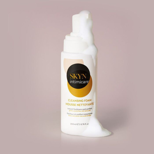 Пена для интимного ухода Skyn Intimicare Cleansing Foam, 200 мл