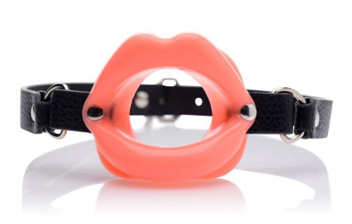 Master Series Sissy Mouth Gag - Расширитель рта в форме пышных губ - sex-shop.ua