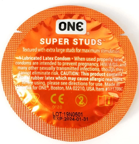One Super Studs - презерватив з точками
